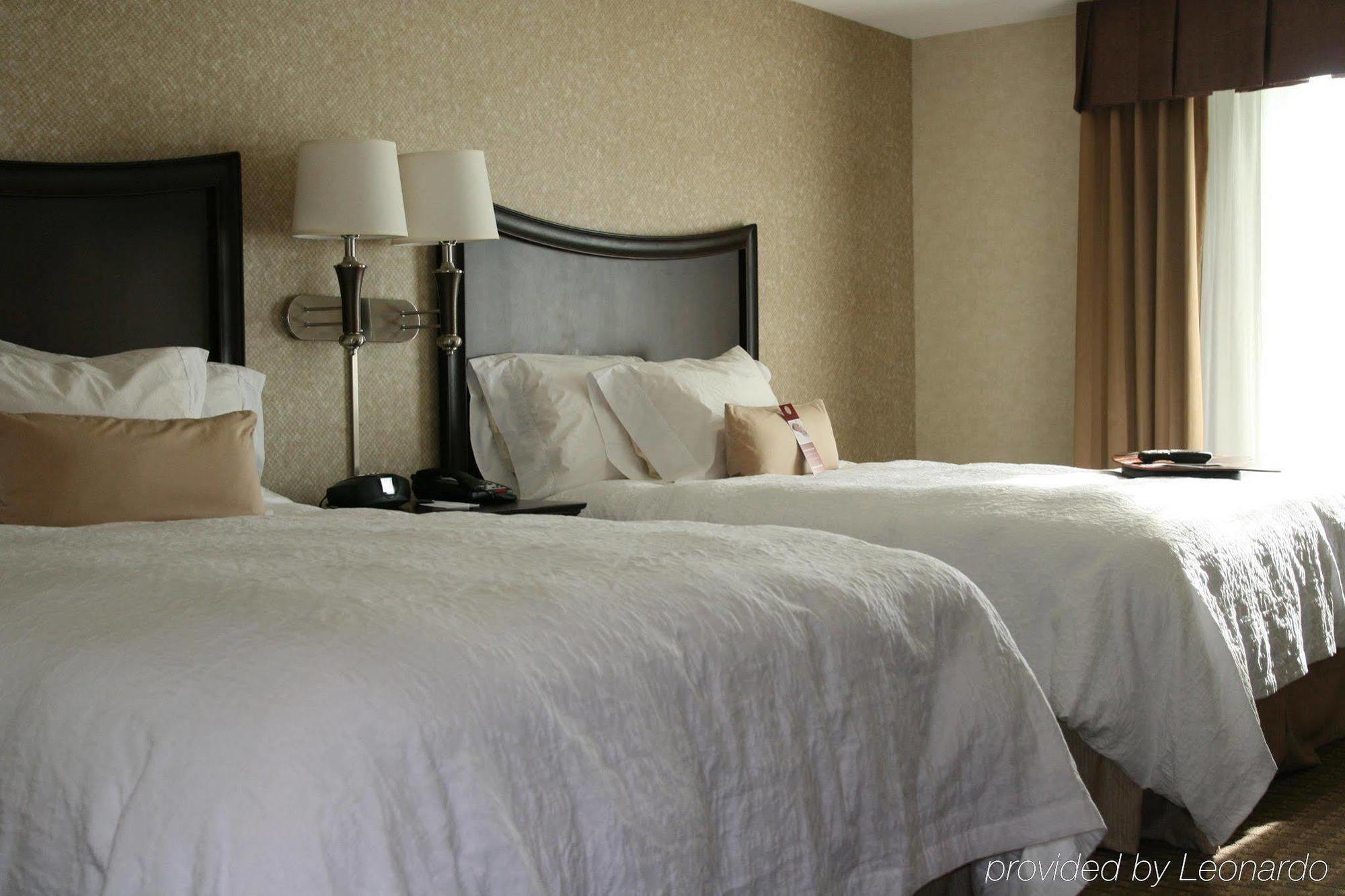 Hampton Inn & Suites Oakland Airport-Аламида Номер фото